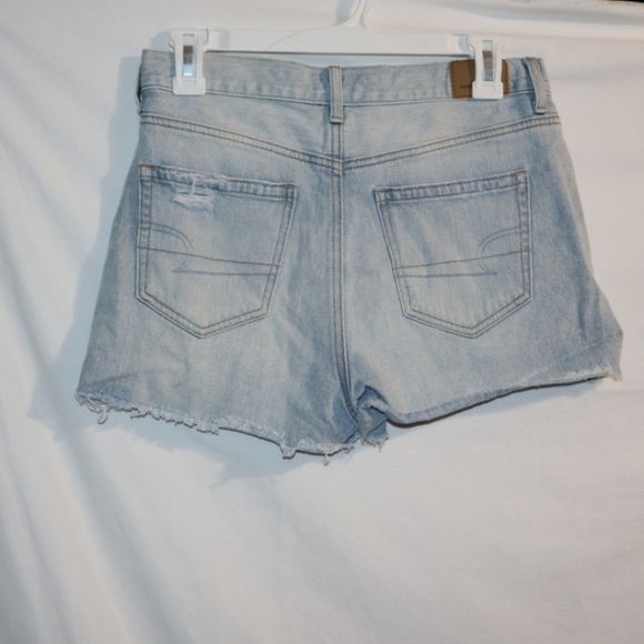 American Eagle Light Wash Jean Shorts With Snap Sides - Picture 7 of 12